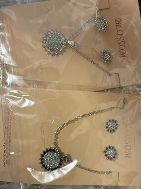Blossom Necklace Sets (2)